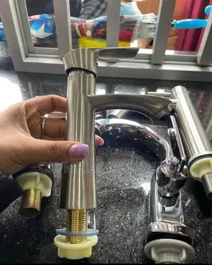 Basin Pillar Tap (Antique)