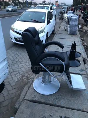 Adjustable Kinyozi Chairs With a Recline