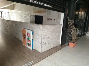 Shop/Showroom to Let in Westlands