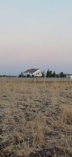 50x100 Plots Breeze Hightown at Kisaju