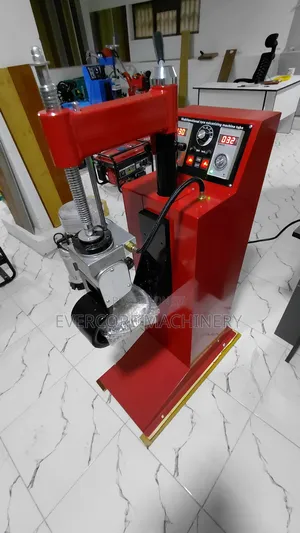Industrial Tyre/Wheel Vulcanizing Machine Heavy Duty.