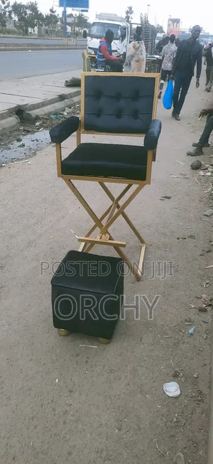 Black And Gold Makeup Chair