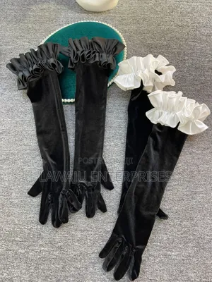 Opera Hand Gloves