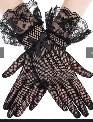 Short Hand Gloves