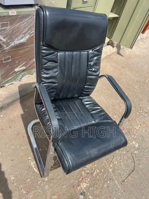 High Back Executive Office Chair – Ergonomic Design