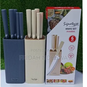 6 PCS Kitchen Knife Set Inclusive of an Acryl Stand
