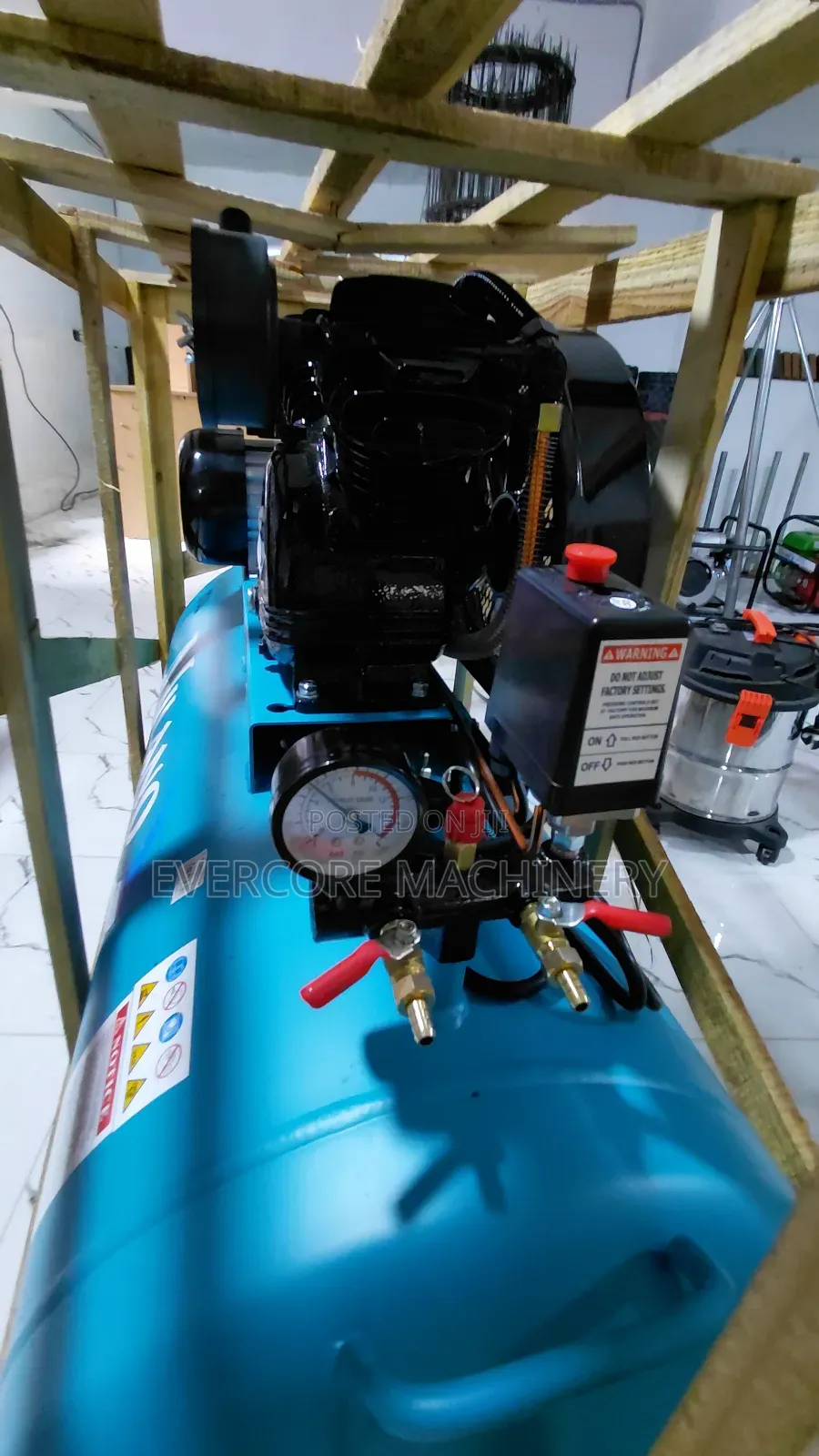 Milano Air Compressor Machine 200l Capacity.