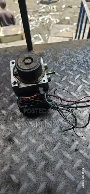 Mazda Axela Radiator Water Bottle