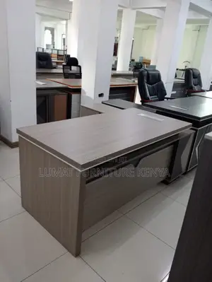 1.8m Manager’S Advanced Desk