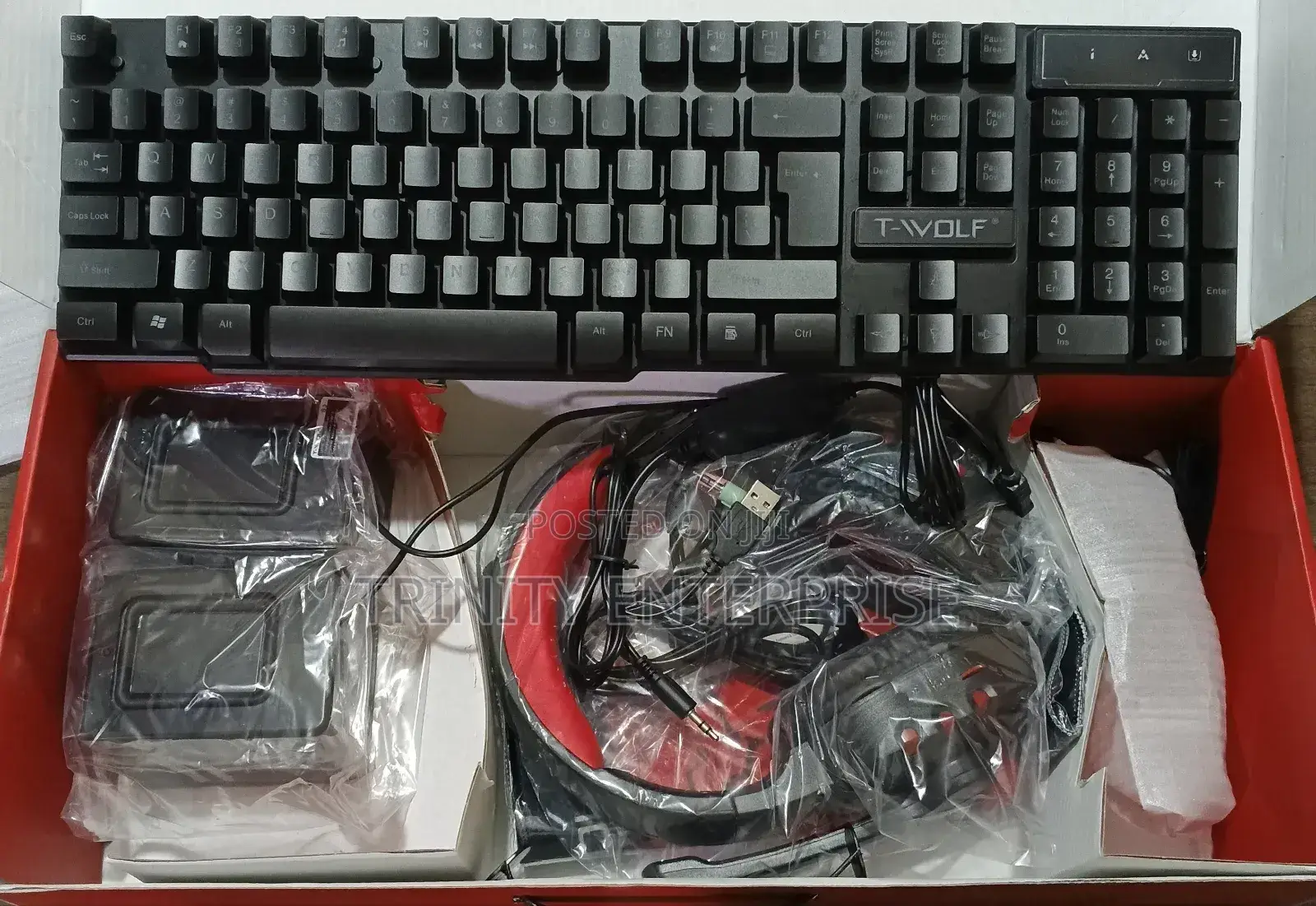 Twolf Tf850 5 in 1 Gaming Keyboard and Mouse Speaker Headphone