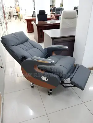 Executive Director’S Leather Office Chair