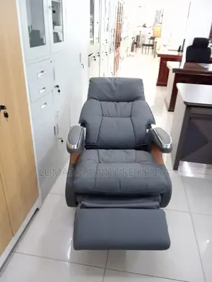 Executive Director’S Leather Office Chair