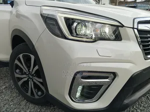 Subaru Forester 2019 Pearl