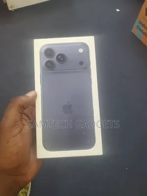 New Apple iPhone 17 Pro Max 256 GB Blue