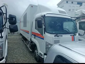 Isuzu Forward Freezer