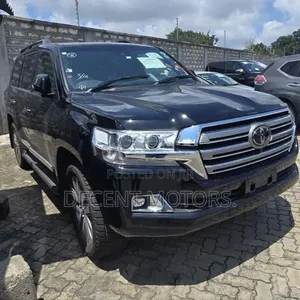 Toyota Land Cruiser 4.6 V8 ZX 2019 Black