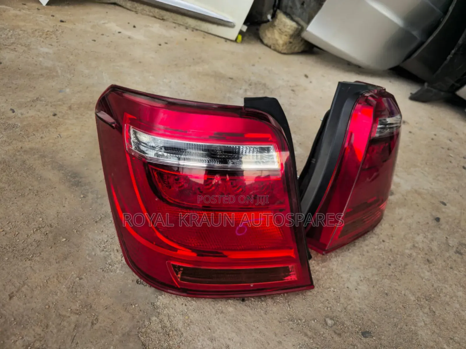 Axio 165 Back Lights