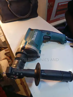 Makita Drill 750 Watts