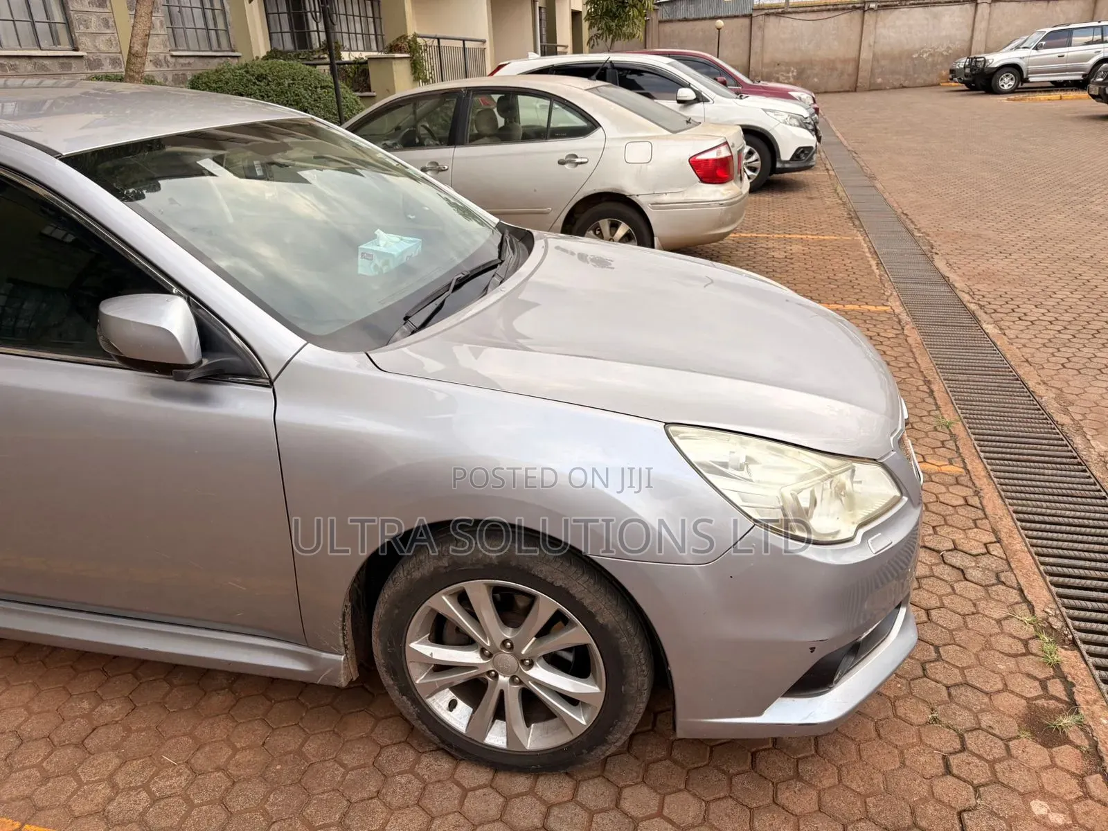 Subaru Legacy 2013 Silver
