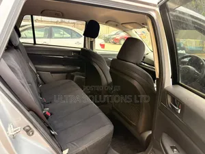 Subaru Legacy 2013 Silver