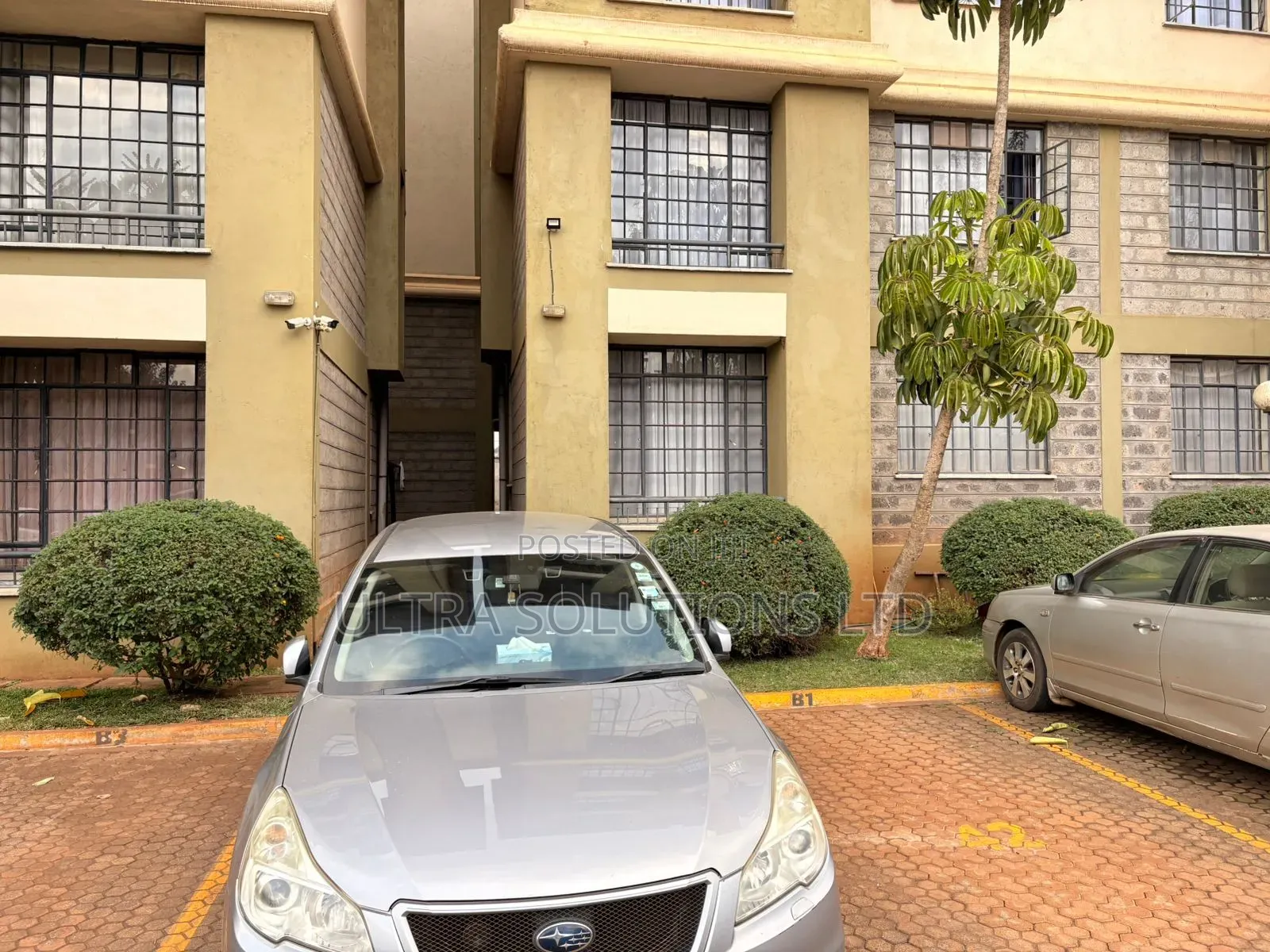 Subaru Legacy 2013 Silver