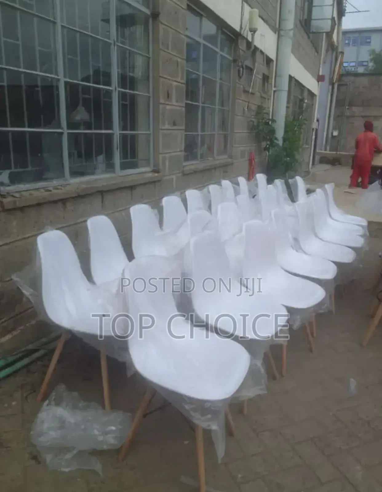 White Plastic Eames Chair