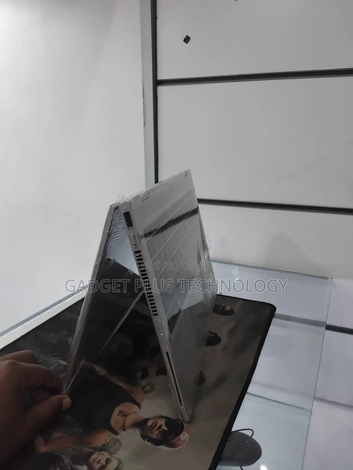 Laptop HP EliteBook 1040 G8 16GB Intel Core i7 SSD 512GB