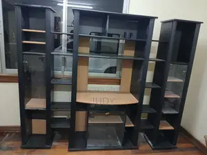 Second-Hand Wall Unit Cabinet – Detachable in Great Condition