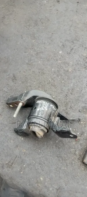 Toyota Axio Engine Mounting 2015