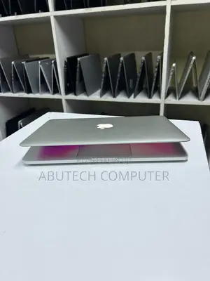 Laptop Apple MacBook Pro 2015 16GB Intel Core i7 SSD 512GB