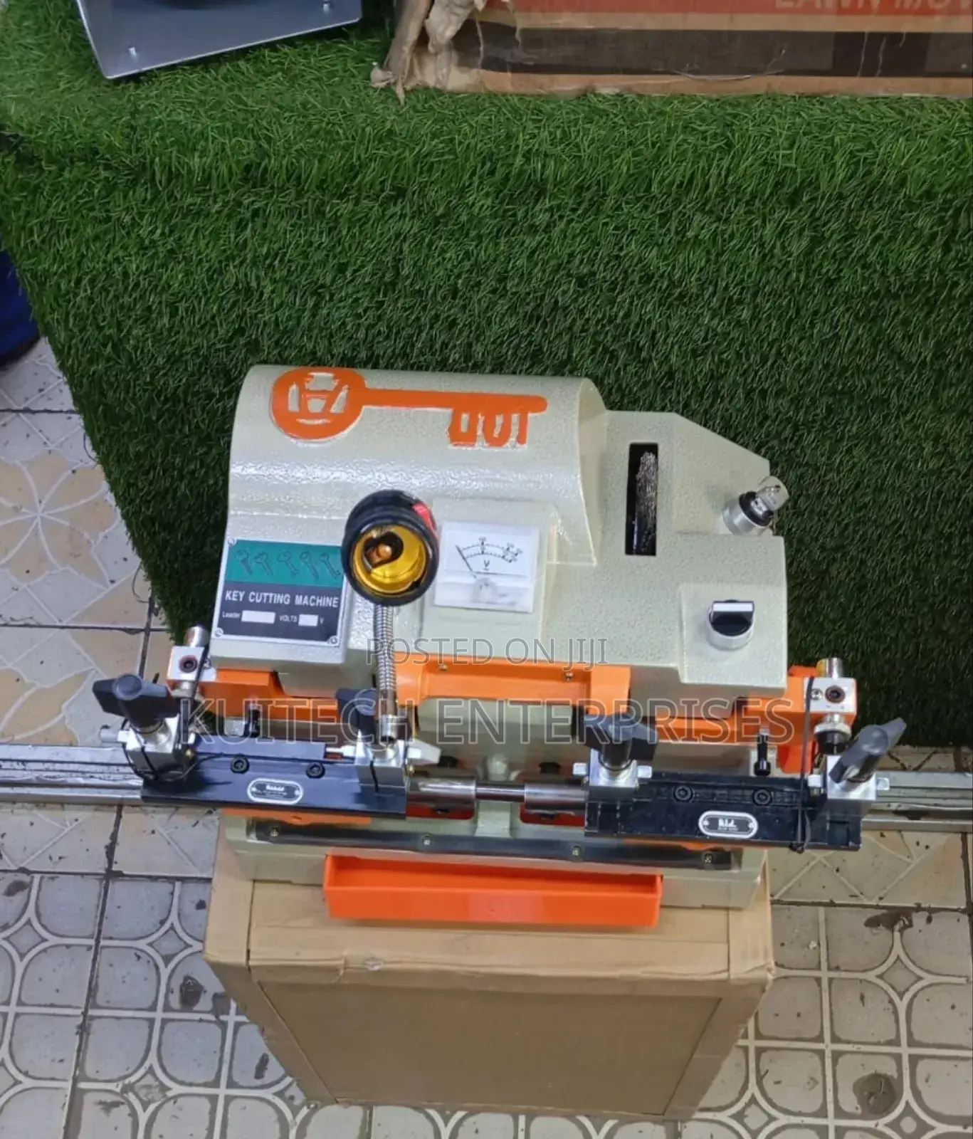 Electric Key Cut Machine/ Quality Key Cutter Machine 100e1