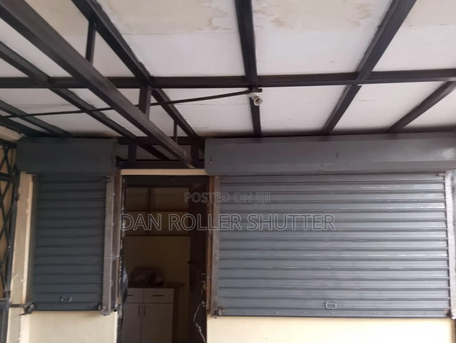 Strong Roller Shutter Doors for Malls Kiosks