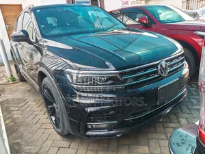 Volkswagen Tiguan 2.0T SEL R-Line Black AWD 4MOTION 2019 Black
