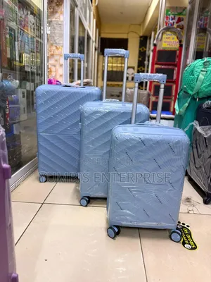 Blue Sky 3 in 1 Suitcases Set Size 29