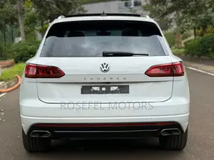 Volkswagen Touareg 2019 White