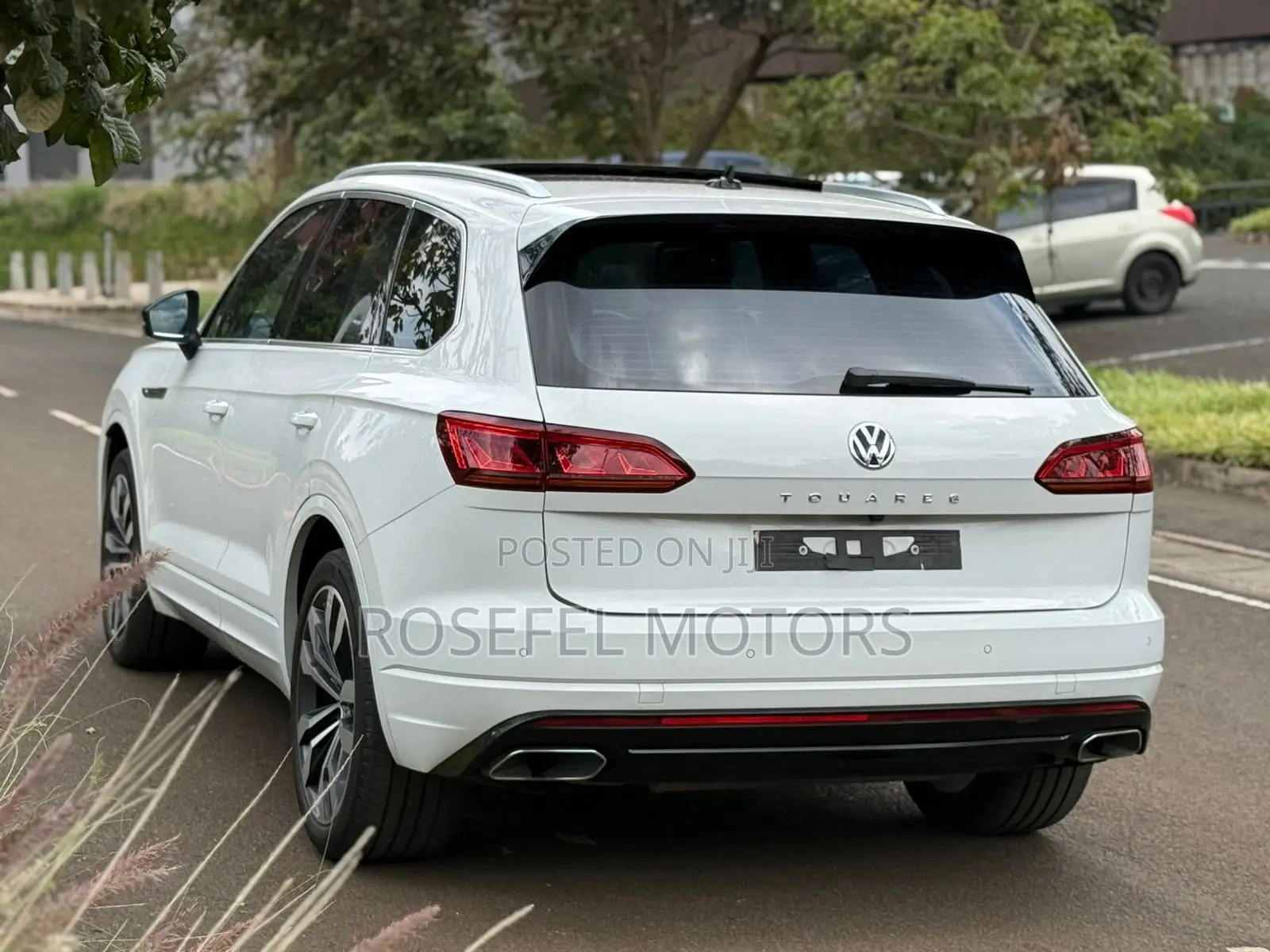 Volkswagen Touareg 2019 White
