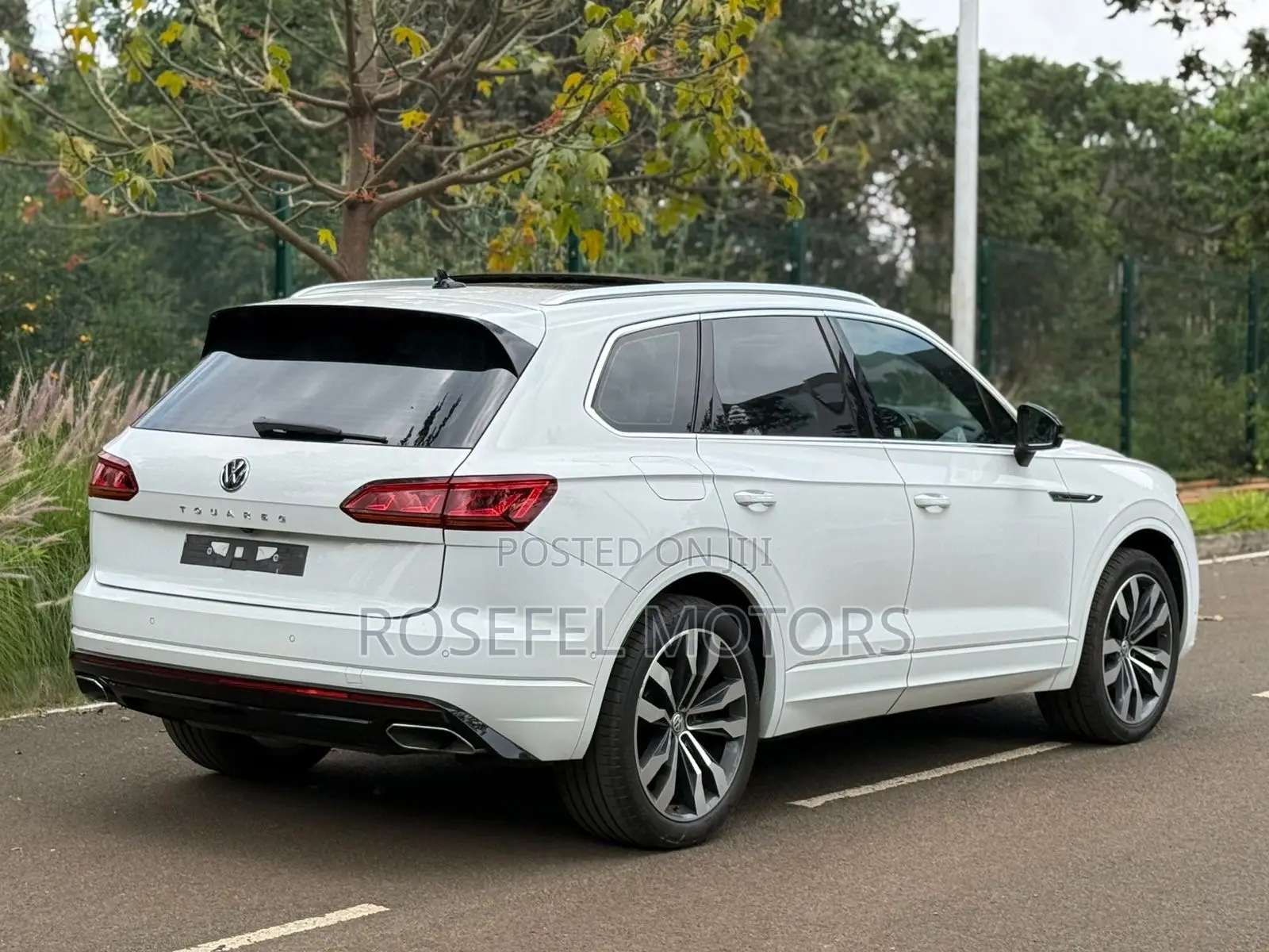 Volkswagen Touareg 2019 White