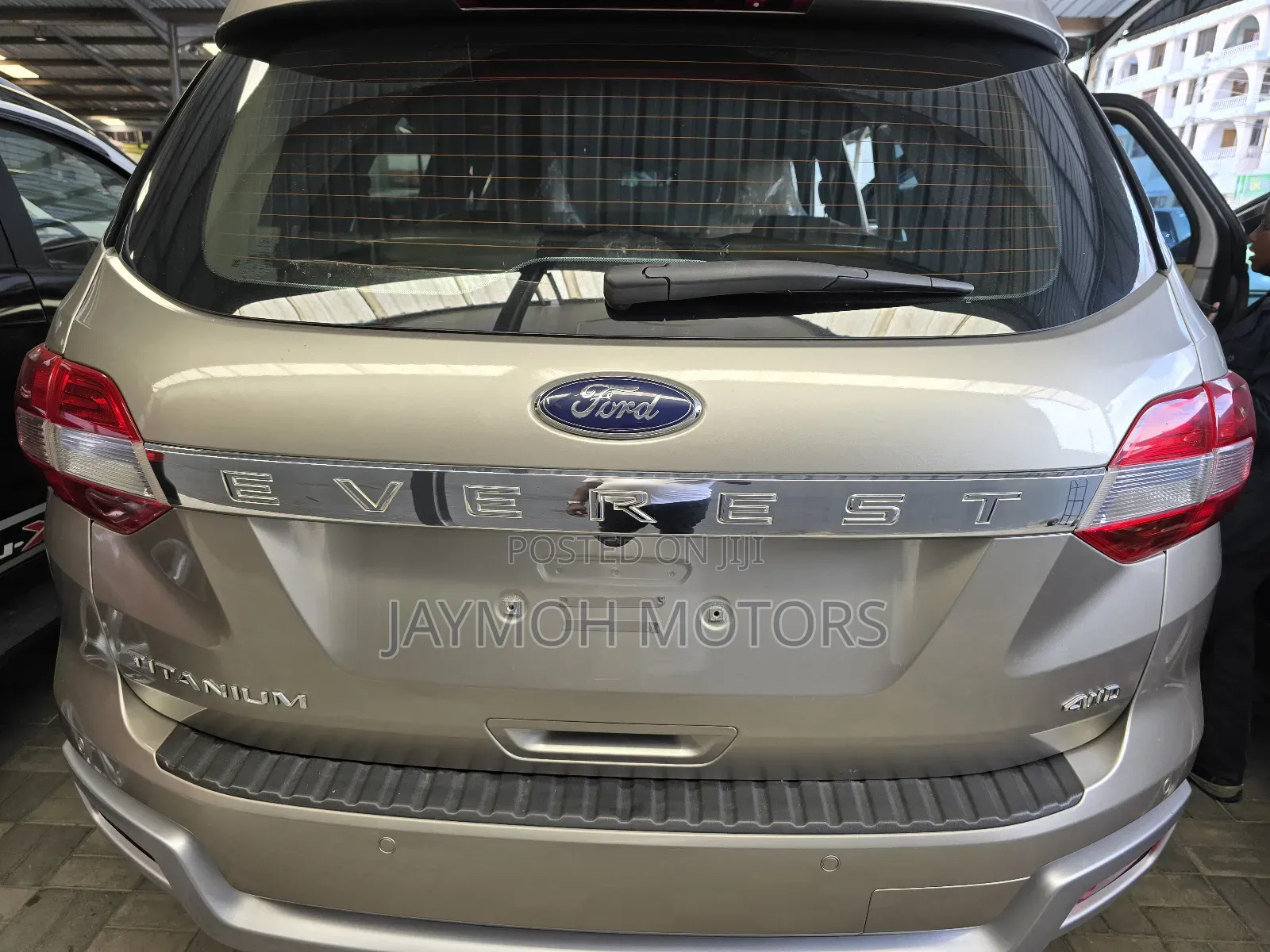 Ford Everest 2018 Gold