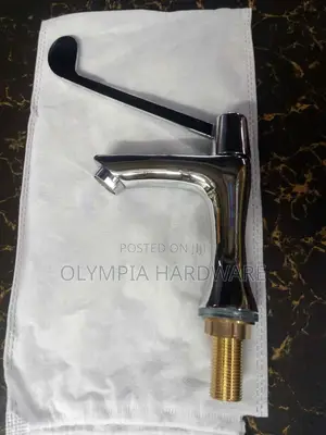Medical Tap 1/2