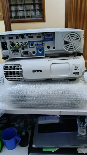 -#Epson Eb 955wh, 3200 Lumen Projector