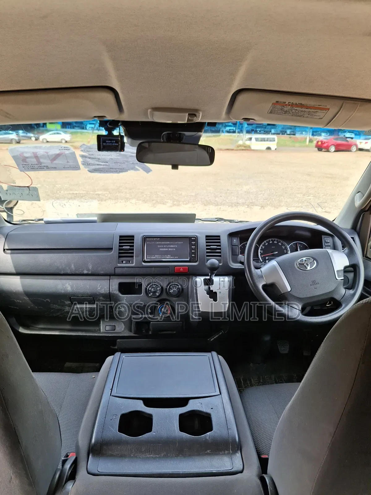 Toyota HiAce 2018 Black