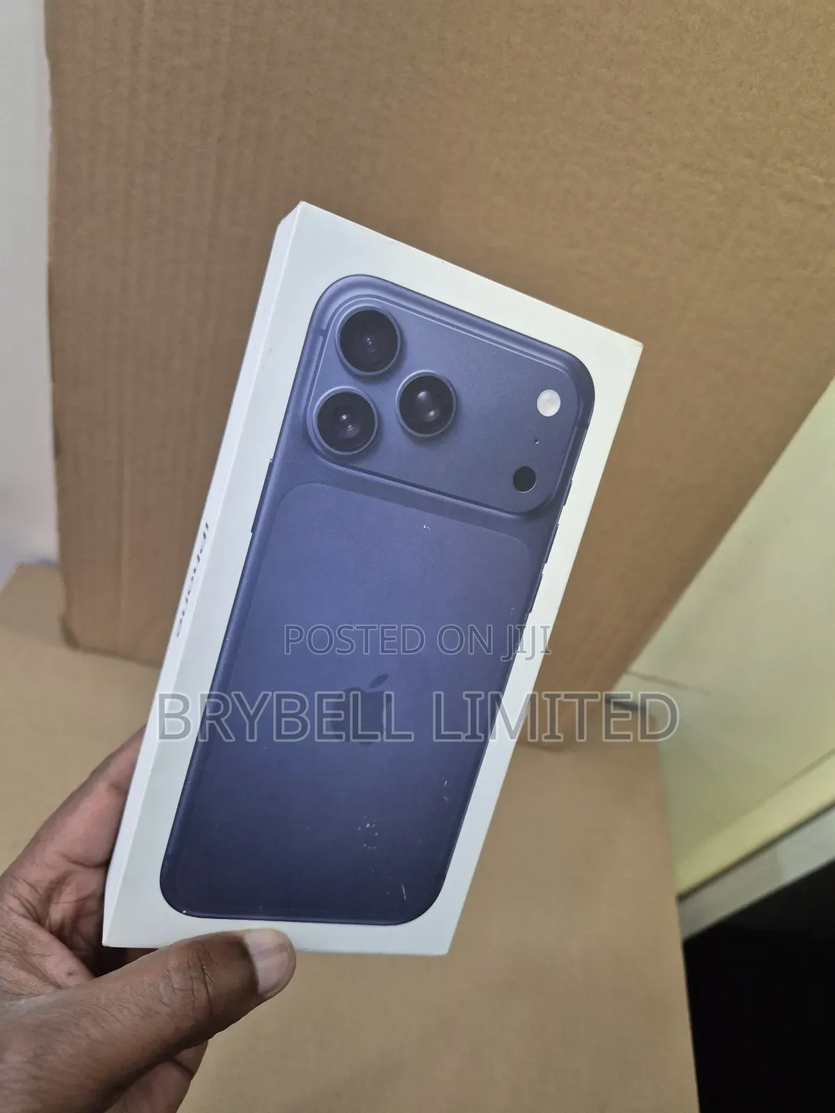 New Apple iPhone 17 Pro Max 256 GB Blue