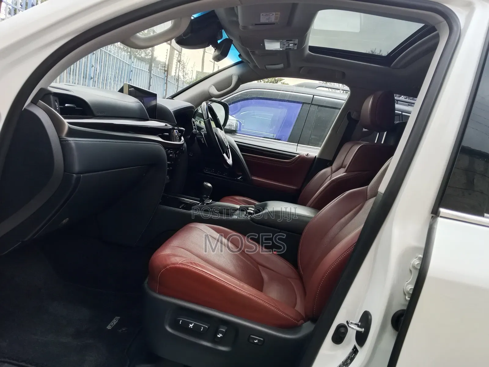 Lexus LX 2019 White