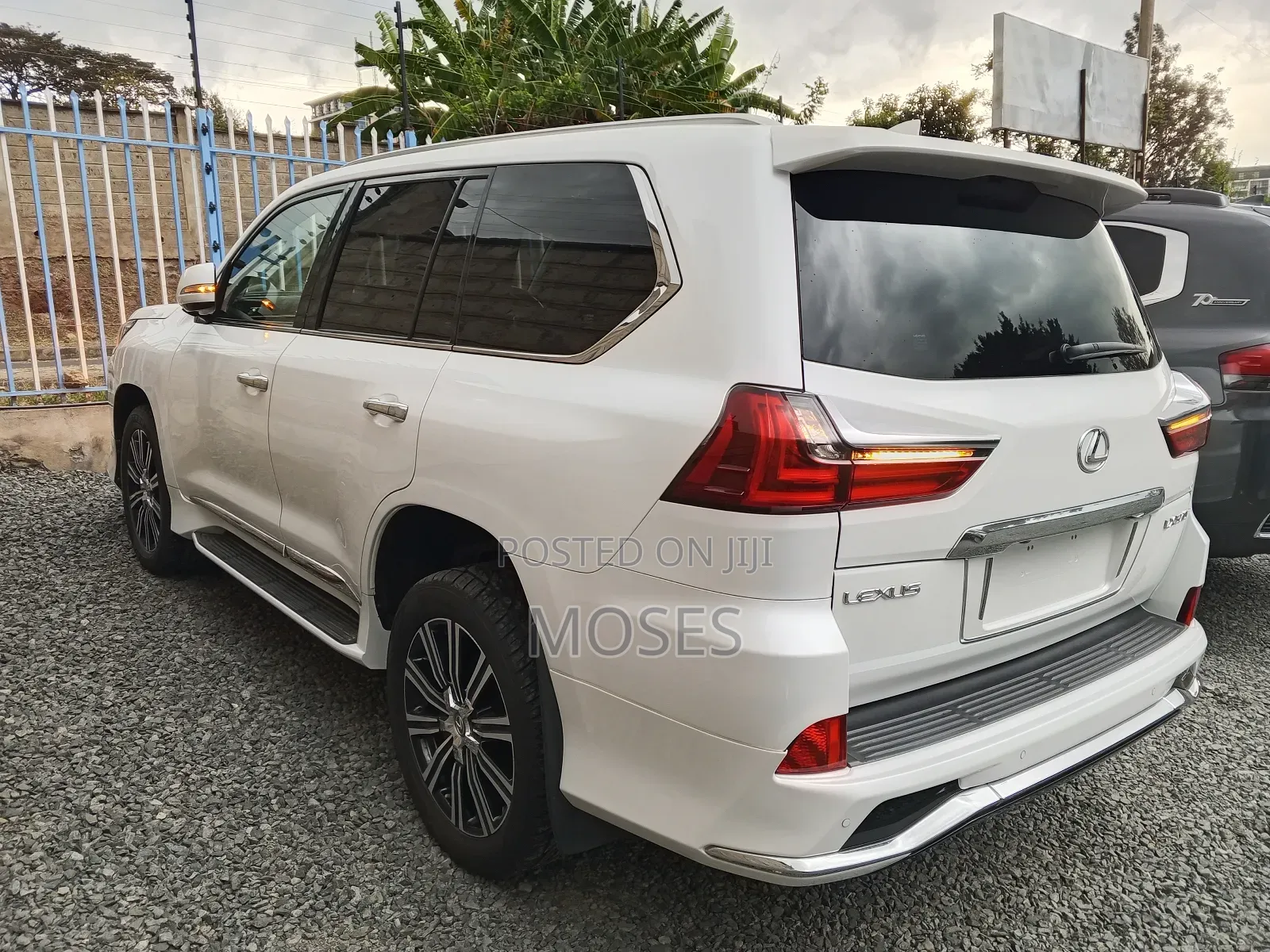 Lexus LX 2019 White