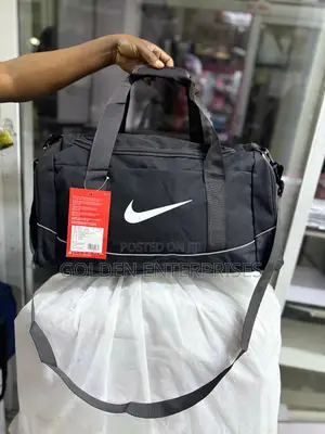 Nike Multipurpose Gym/Travel Bag With Shoe Compartment