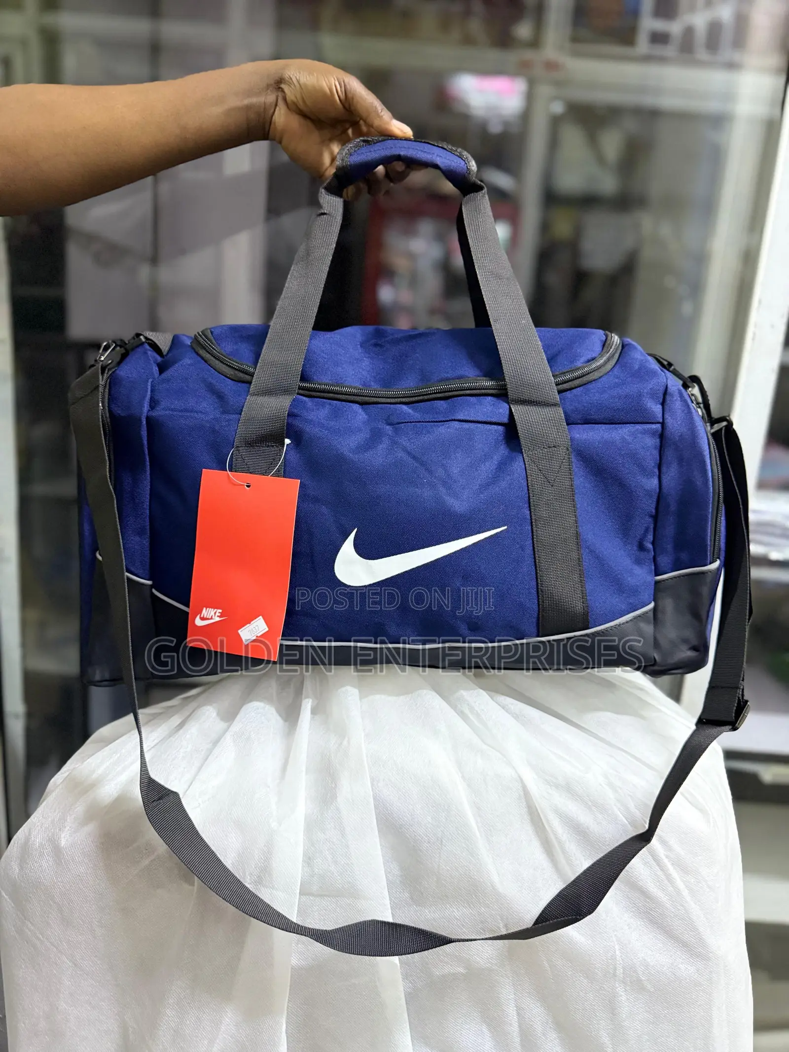 Nike Multipurpose Gym/Duffle/Travel Bag