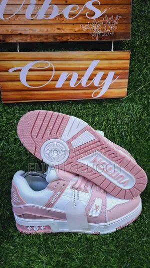 Louis Vuitton Pink Ladies Sneakers