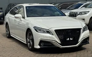 Toyota Crown 2019 White