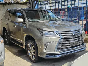 Lexus LX 570 AWD 2018 Gold