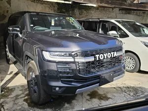 Toyota Land Cruiser 3.3 Diesel 4WD 2022 Silver